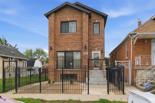 3917 W 60th St, Chicago, IL, 60629-4525 | Card Image