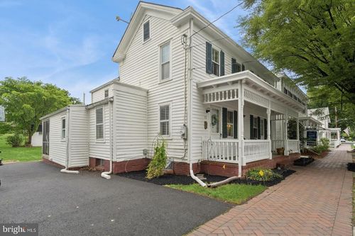 75 N Main St, Cranbury, NJ, 08512-3242 | Card Image