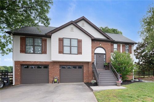 516 Pendley Rd Se, Calhoun, GA, 30701-4135 | Card Image