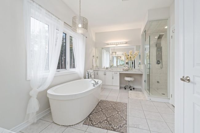 121 Upper Canada Crt, House other with 4 bedrooms, 4 bathrooms and 4 parking in Georgetown ON | Image 33