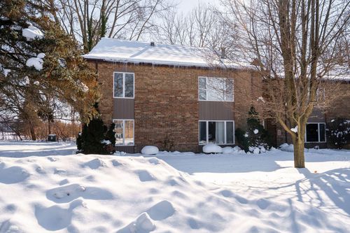 27-465 Barkwood Ct, Walker, MI, 49534-4501 | Card Image