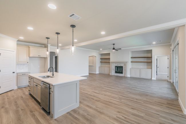 213 Navajo Trl, House other with 3 bedrooms, 3 bathrooms and null parking in Alvarado TX | Image 19