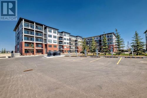 395 Skyview Pky Ne, Calgary, AB, T3N2K1 | Card Image