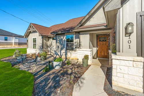 101 Eli Chandler, Blanco, TX, 78606-5317 | Card Image