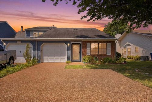 6679 Hickory Brook Rd, Chattanooga, TN, 37421-1780 | Card Image