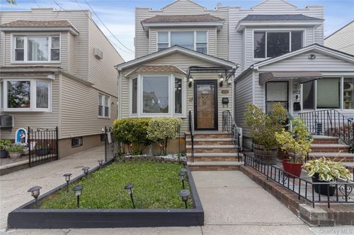 6924 68th Pl, Glendale, NY, 11385-6617 | Card Image