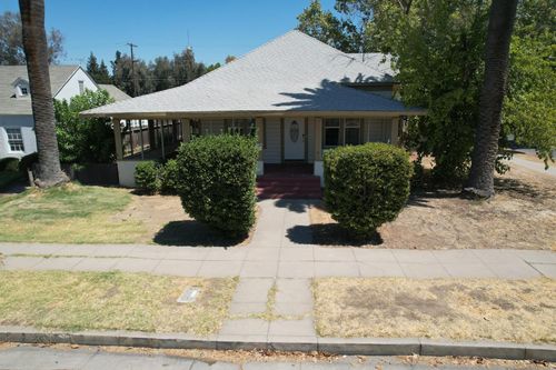 125 S I St, Madera, CA, 93637 | Card Image