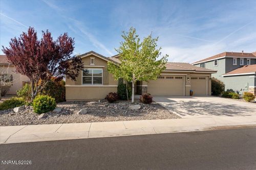 654 St Andrews Dr, Dayton, NV, 89403-8729 | Card Image