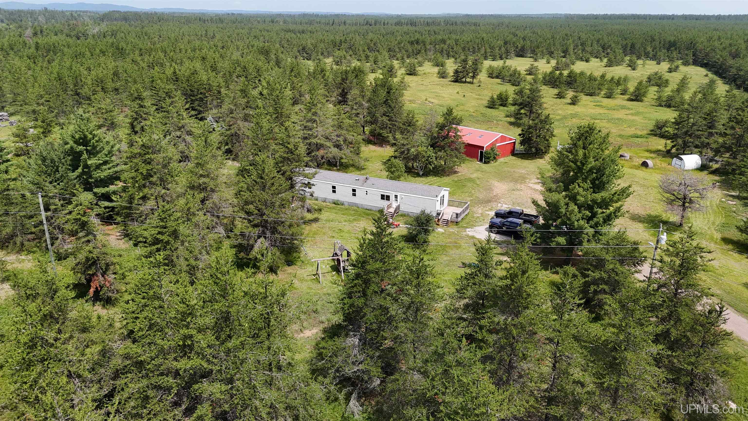 Station Rd, Gwinn, MI 49841
