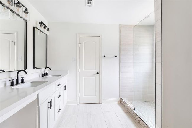 4403 Hickory Downs Dr, House other with 3 bedrooms, 2 bathrooms and 2 parking in Houston TX | Image 21
