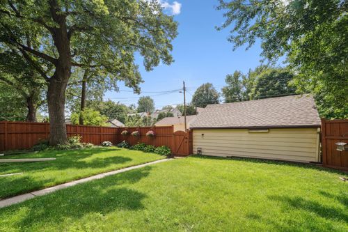 5912 Park Ave, Minneapolis, MN, 55417-3122 | Card Image