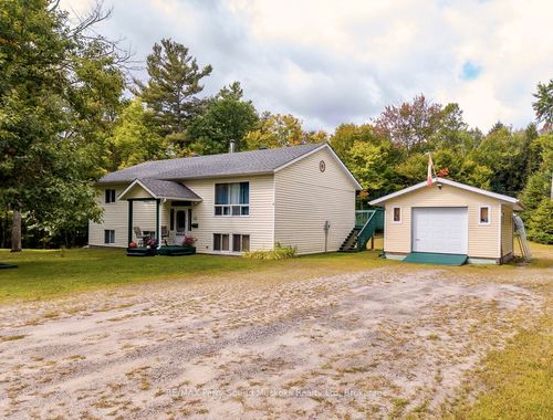 59 Black Rd, Seguin, ON, P2A0B2 | Card Image