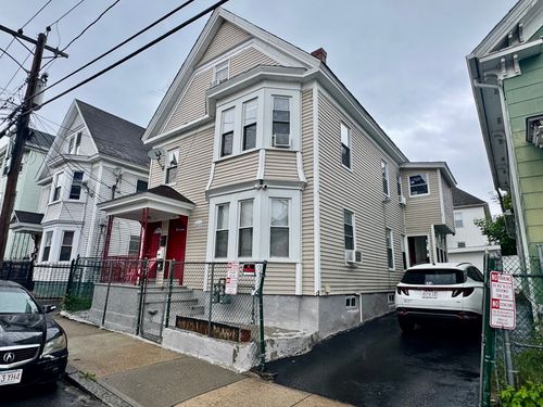 59-57-59 Bennington St, Lawrence, MA, 01841-2515 | Card Image