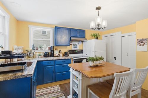 7 River St, Montpelier, VT, 05602-3719 | Card Image