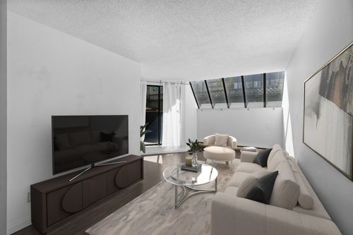 207-1270 Robson St, Vancouver, BC, V6E3Z6 | Card Image