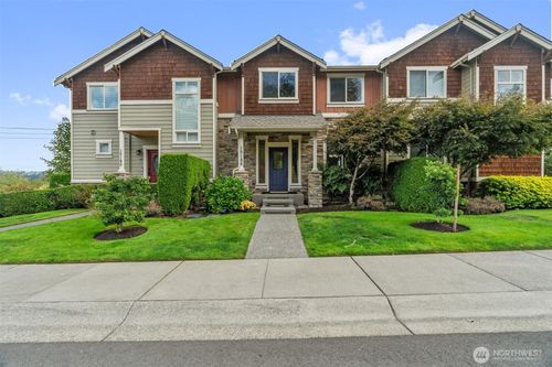 15186 132nd Ave Ne, Woodinville, WA, 98072-4627 | Card Image