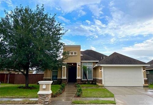 414 E 11th St, San Juan, TX, 78589-5175 | Card Image