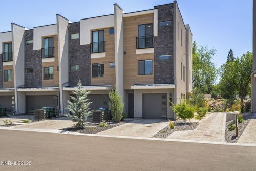 2618 Owl Rock Ln, Reno, NV, 89503-4933 | Card Image