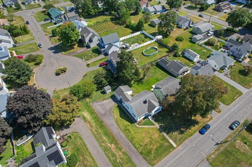 18 Federal St, West Hartford, CT, 06110-1717 | Card Image