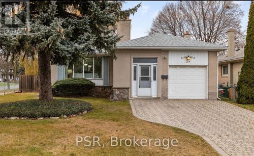 24 Skelmore Cres, North York, ON, M3A2G8 | Card Image