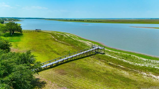125 Hilltop Cir, House other with 3 bedrooms, 3 bathrooms and null parking in Mathis TX | Image 33