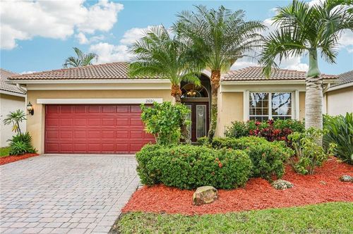 2690 Se Stonebriar Way, Stuart, FL, 34997-4761 | Card Image