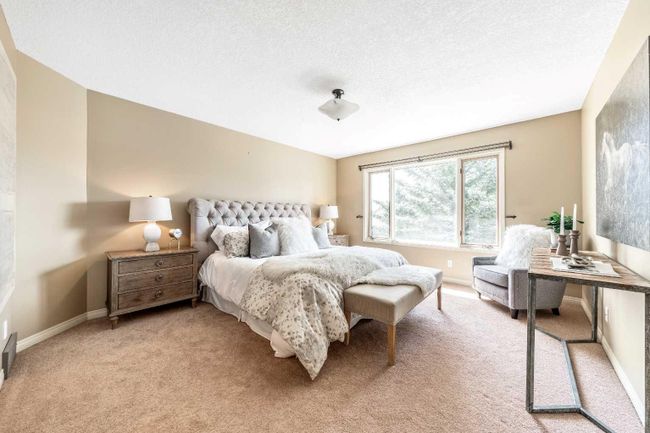 105 Candle Place Sw, Home with 4 bedrooms, 3 bathrooms and 6 parking in Calgary AB | Image 21