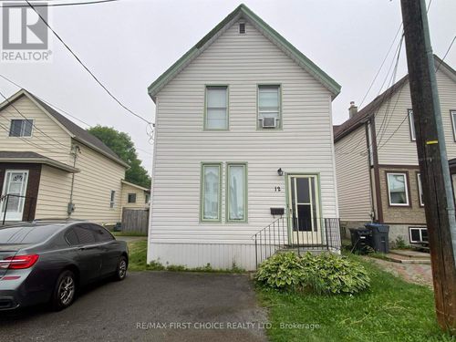 12 Machar Ave, Thunder Bay, ON, P7B2Y3 | Card Image