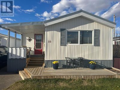 5853 4 St W, House other with 3 bedrooms, 1 bathrooms and 2 parking in Claresholm AB | Image 1