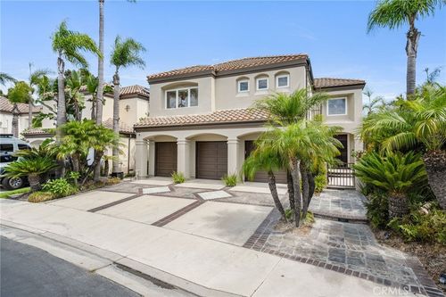6461 Morningside Dr, Huntington Beach, CA, 92648-6108 | Card Image