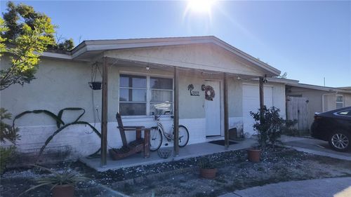 3910 Darlington Rd, HOLIDAY, FL, 34691-3430 | Card Image