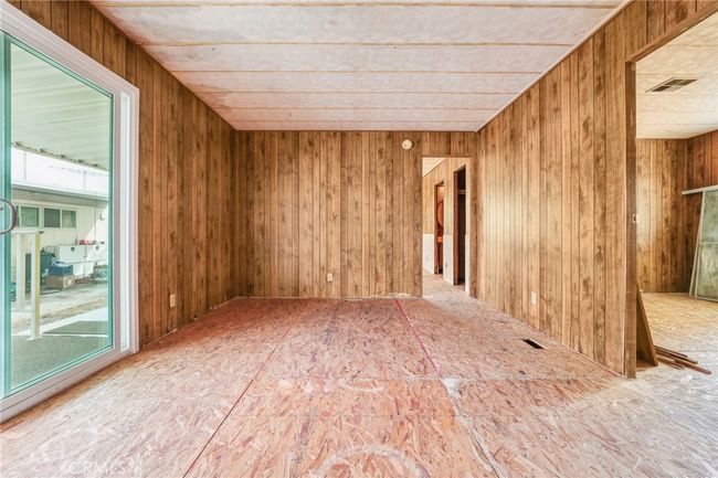 SPC-37 - 2930 W Rialto Ave, Home with 3 bedrooms, 2 bathrooms and null parking in Rialto CA | Image 10