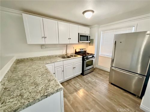 111 S Riverside Ave, Rialto, CA, 92376-6413 | Card Image