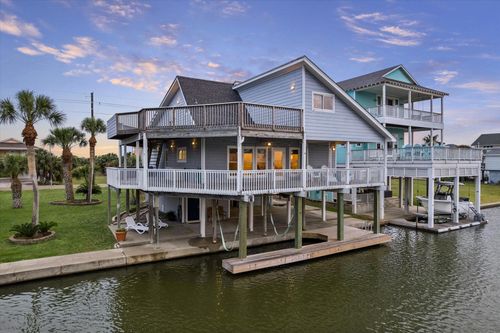 4105 Nueces Dr, Galveston, TX, 77554-1215 | Card Image