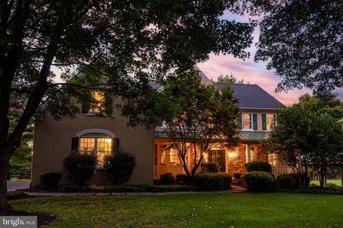111 Saint Andrews Dr, AVONDALE, PA, 19311-1402 | Card Image