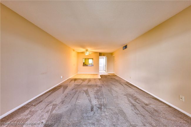 APT-508 - 2131 Lakeview Dr, Condo with 2 bedrooms, 2 bathrooms and null parking in Sebring FL | Image 9