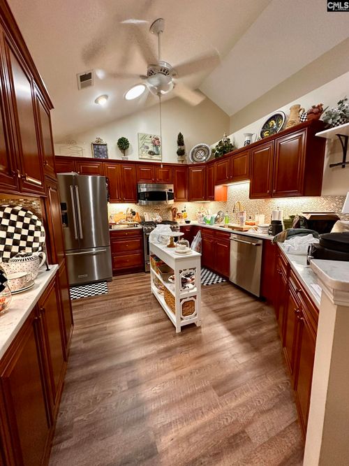 160 Peach Grove Cir, Elgin, SC, 29045-7116 | Card Image