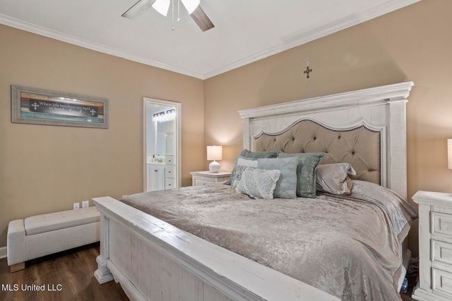 513 Windsor-22 | Image 22