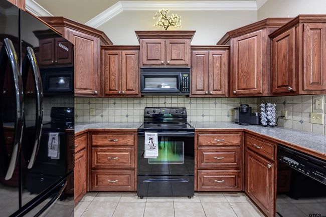 21327 Altuda Ln, House other with 3 bedrooms, 2 bathrooms and null parking in Flint TX | Image 17