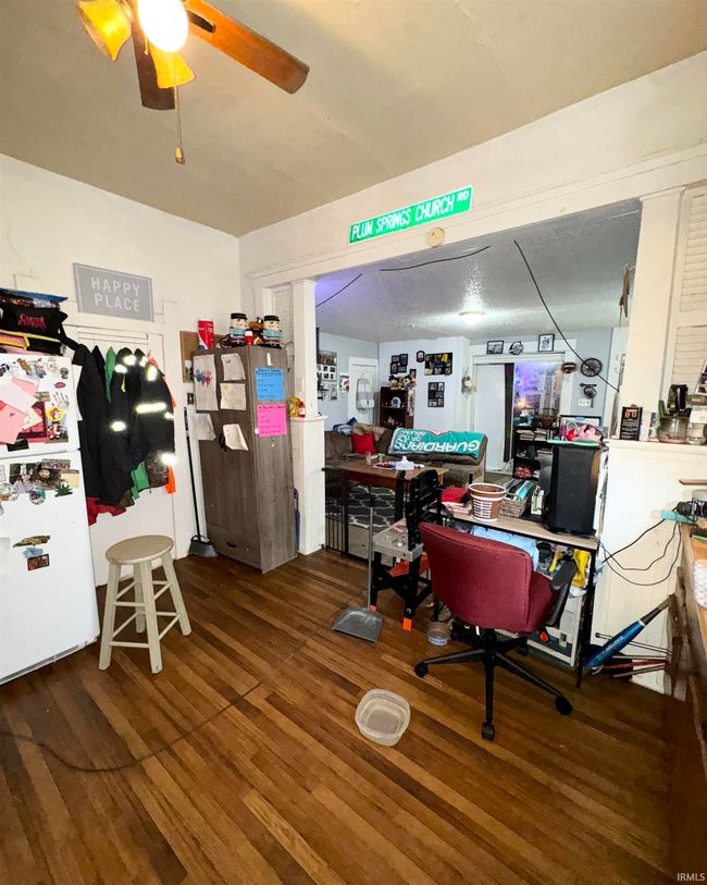 2124 S Walnut St, Home with 3 bedrooms, 1 bathrooms and null parking in Muncie IN | Image 4