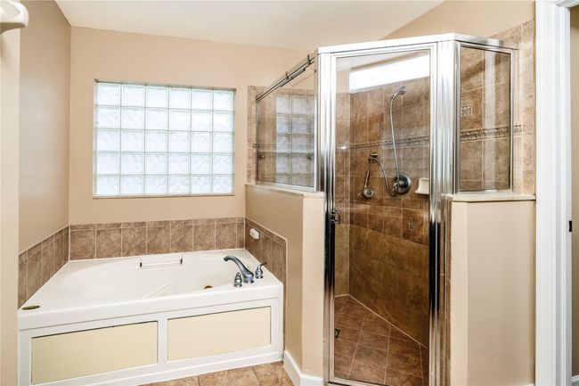 262 Kensington Way, House other with 3 bedrooms, 2 bathrooms and null parking in Royal Palm Beach FL | Image 29