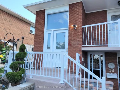 13 Tolton Dr, Brampton, ON, L6V2P9 | Card Image