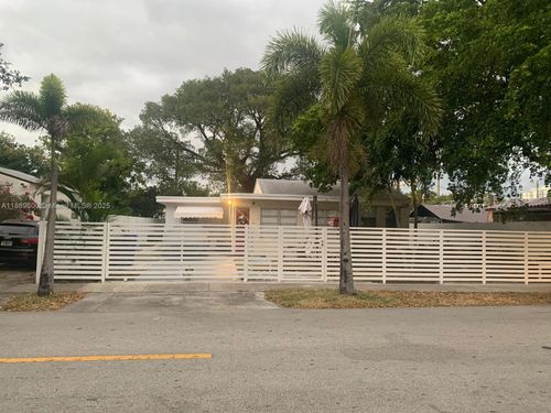 0-2111 Adams St, Hollywood, FL, 33020-5338 | Card Image