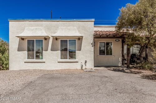 8851 E Elvenstone Way, Tucson, AZ, 85730-1331 | Card Image