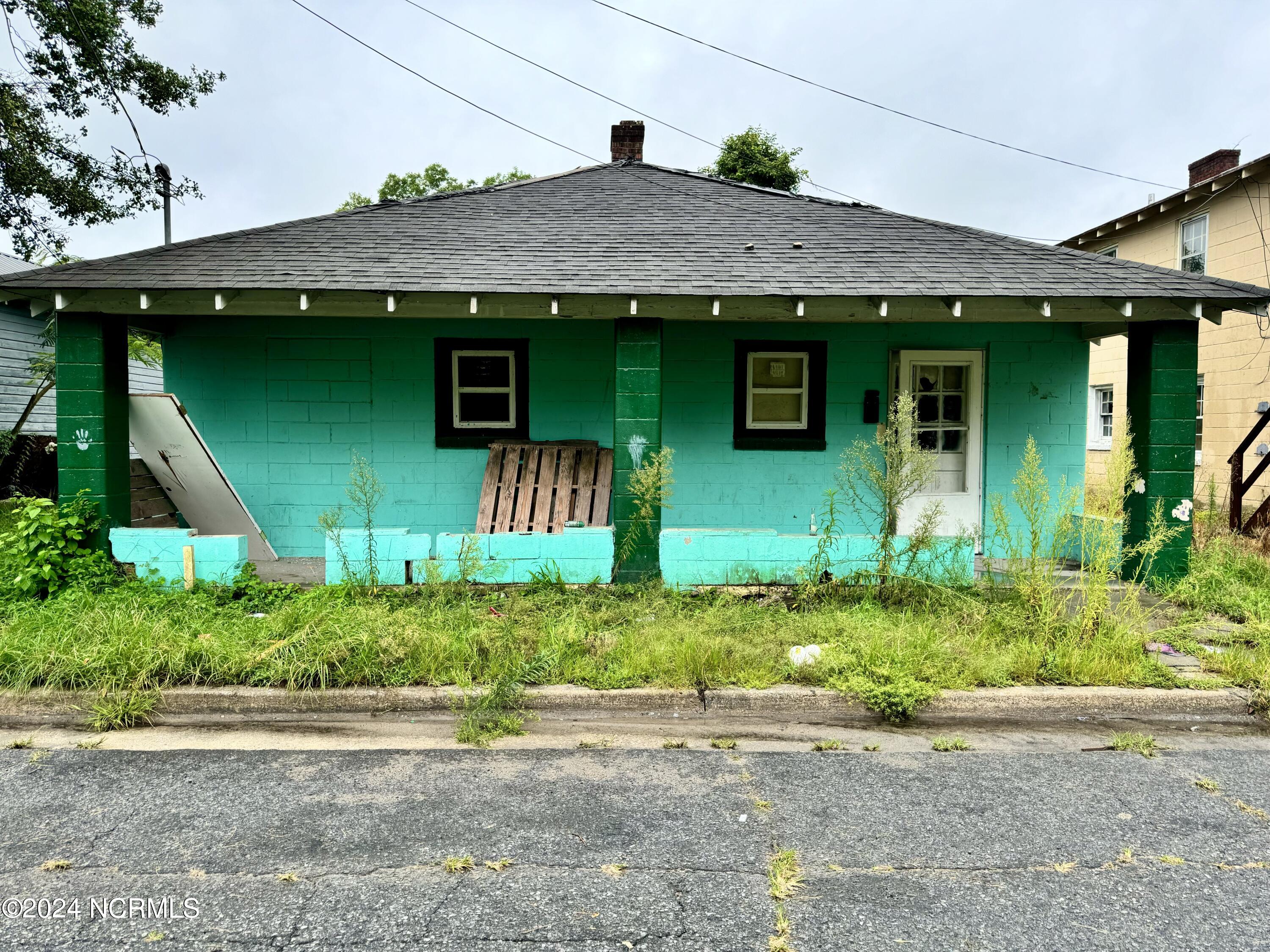 Fields St, Kinston, NC 28501