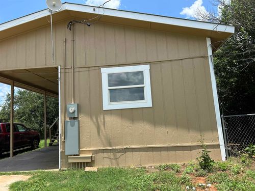 303 W Taylor St, Llano, TX, 78643-1015 | Card Image