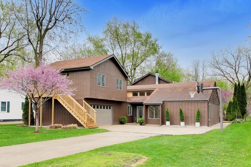 9831 Erie St, Highland, IN, 46322-3355 | Card Image