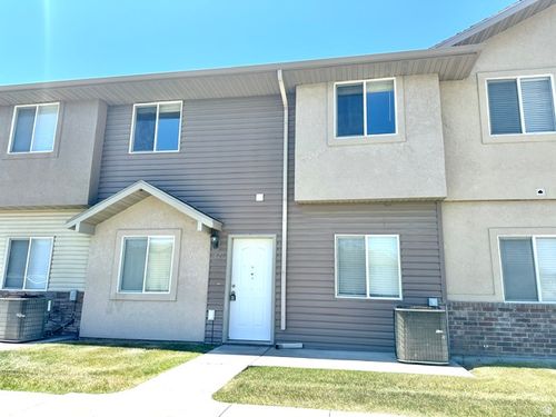 829 W 350 N, Tremonton, UT, 84337-2543 | Card Image