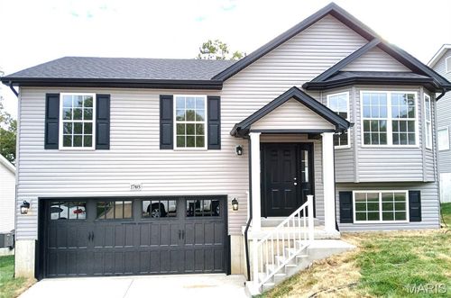 1748 12 Oaks Pl, Pevely, MO, 63070-1335 | Card Image