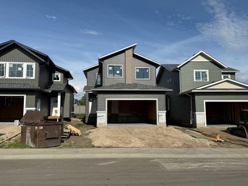 13305 105 Street, Grande Prairie, AB, T8X0W5 | Card Image